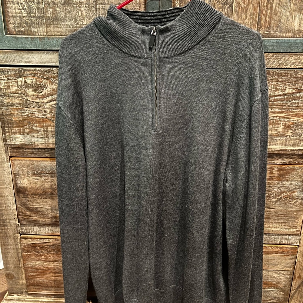 MENS GREY UNTUCKIT SWEATER
